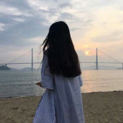 美女背影图片微信头像
