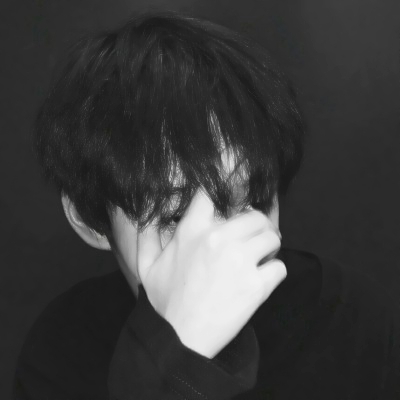 炫酷男生头像黑白