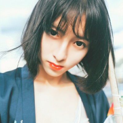微信女生头像高冷短发图片
