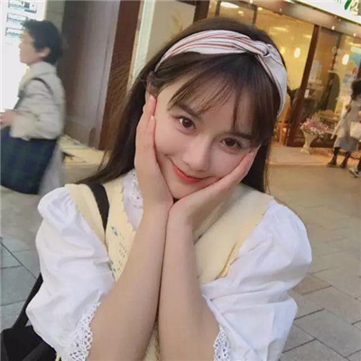 微信自拍头像女生可爱甜美图片