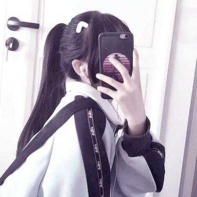 闺蜜头像拿手机挡脸