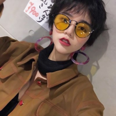微信女生头像高冷短发图片