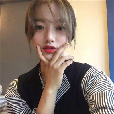 微信自拍头像女生可爱甜美图片