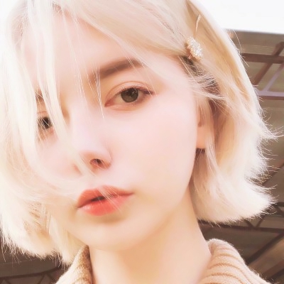 微信女生头像高冷短发图片
