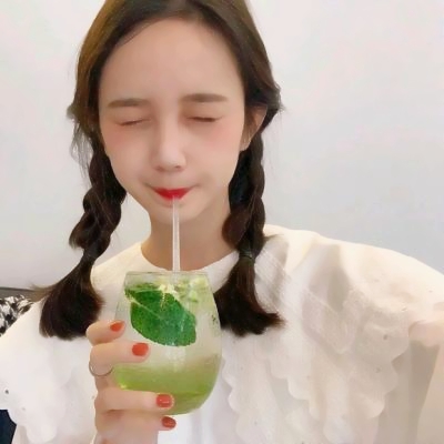 女生搞怪可爱沙雕头像