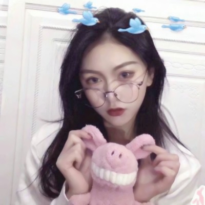 微信头像戴眼镜女