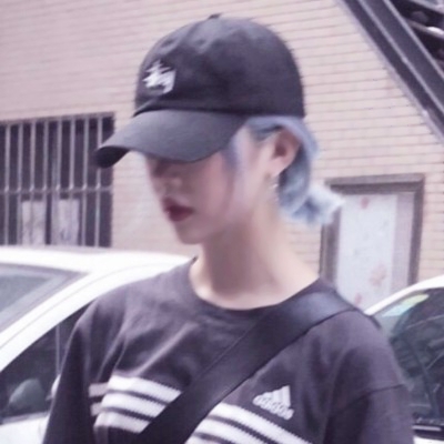 闺蜜qq头像两个一人一张照片