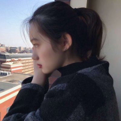 现代时尚潮流女生头像图片