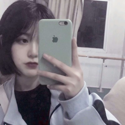 闺蜜qq头像两个一人一张照片