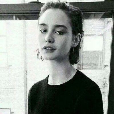 短发酷女人头像超酷