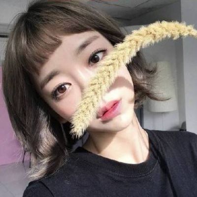 短发美女照片头像女生唯美