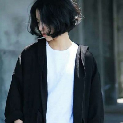 短发酷女人头像超酷
