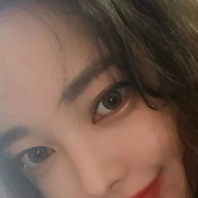 女生脸只露眼睛头像