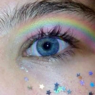 头像眼睛女生头像