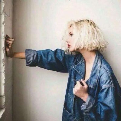 短发酷女人头像超酷