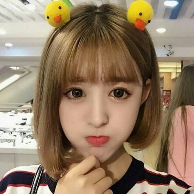 短发美女照片头像女生唯美