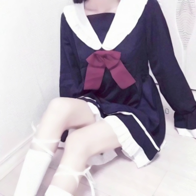 只露腿的女生头像