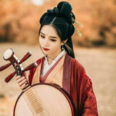 古风红衣霸气女生头像