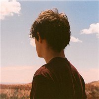 头像男生帅气背影伤感图片