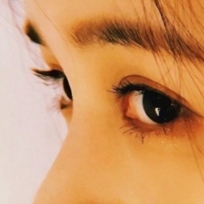头像眼睛女生头像