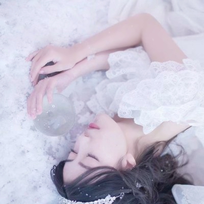 超仙婚纱女生头像