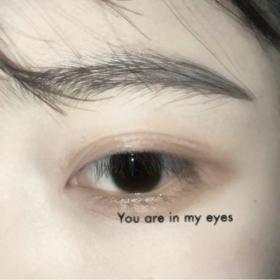 头像眼睛女生头像
