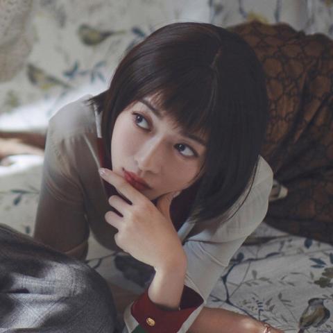 真人情侣一左一右一对两张高冷头像