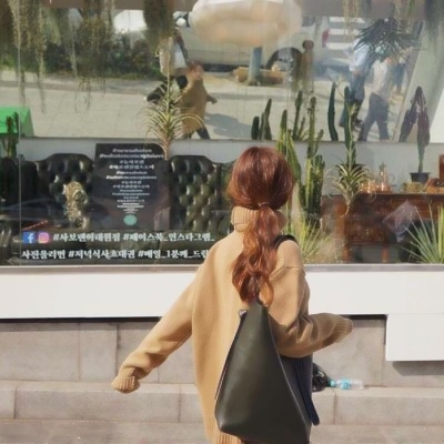 背影高级女头像