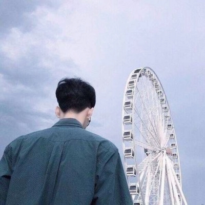 真实的男生帅头像图片