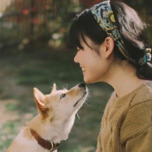 少女和狗温柔治愈头像图片
