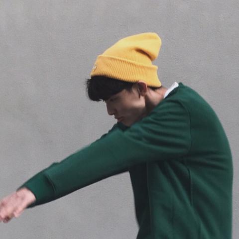 真人情侣一左一右一对两张高冷头像