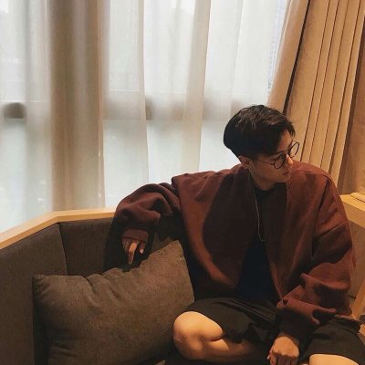 2025流行帅气qq男头图片