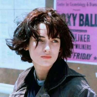 短发酷女人头像超酷