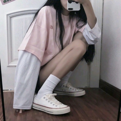 只露腿的女生头像