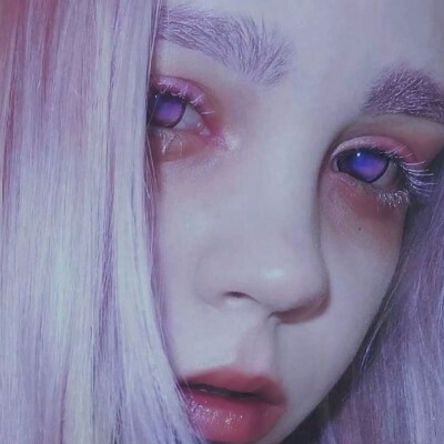头像眼睛女生头像