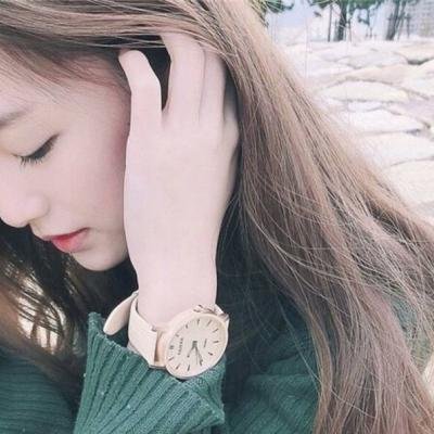 漂亮美女小姐姐头像小清新图片