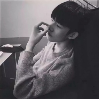 真实的男生帅头像图片