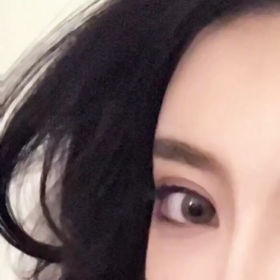 女生脸只露眼睛头像