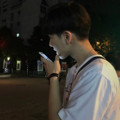 2025流行帅气qq男头图片