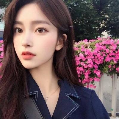 漂亮美女小姐姐头像小清新图片