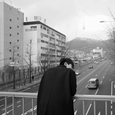 低调微信男生头像黑白