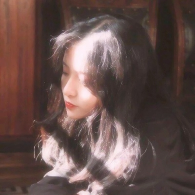 真人头像女美丽动人