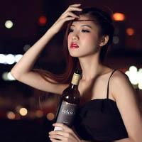抽烟喝酒女生头像