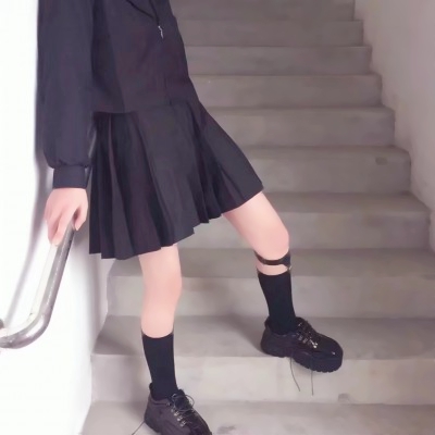 女生头像部位腿