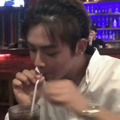 男生头像气质高清图片