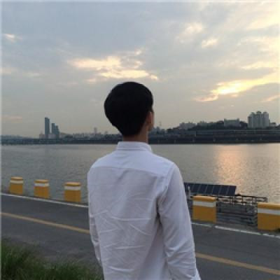 稳重成熟帅气男士微信头像图片