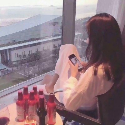 真人头像女美丽动人