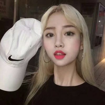 社会女生真人头像霸气图片