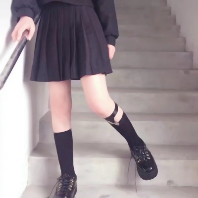女生头像部位腿