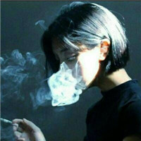 抽烟喝酒女生头像